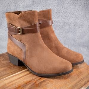 Lane Bryant Micro Criss Cross Ankle Boots Womens Size 9 W